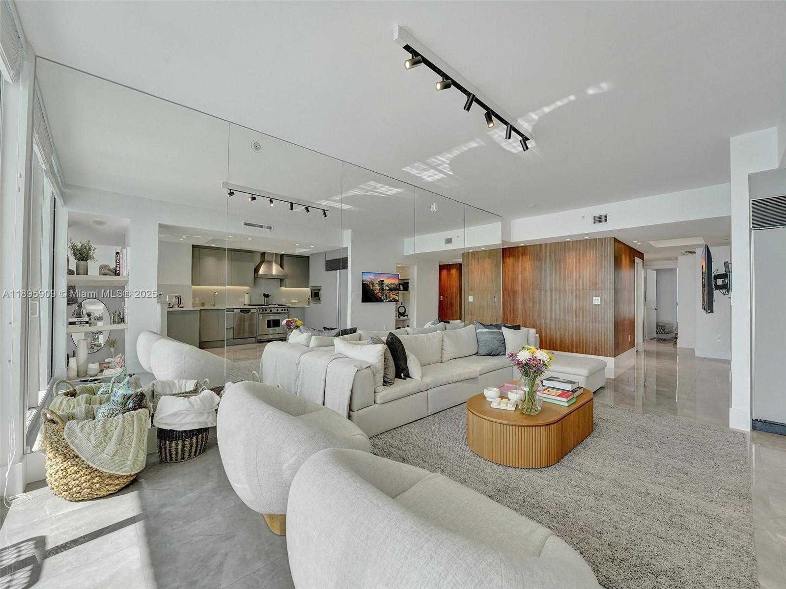 Small Image of 17875 COLLINS AVE #3902, Sunny Isles Beach Number 11