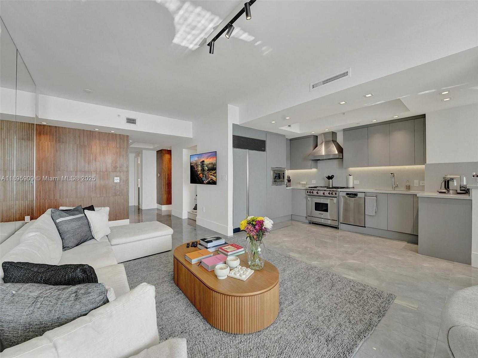 Small Image of 17875 COLLINS AVE #3902, Sunny Isles Beach Number 14