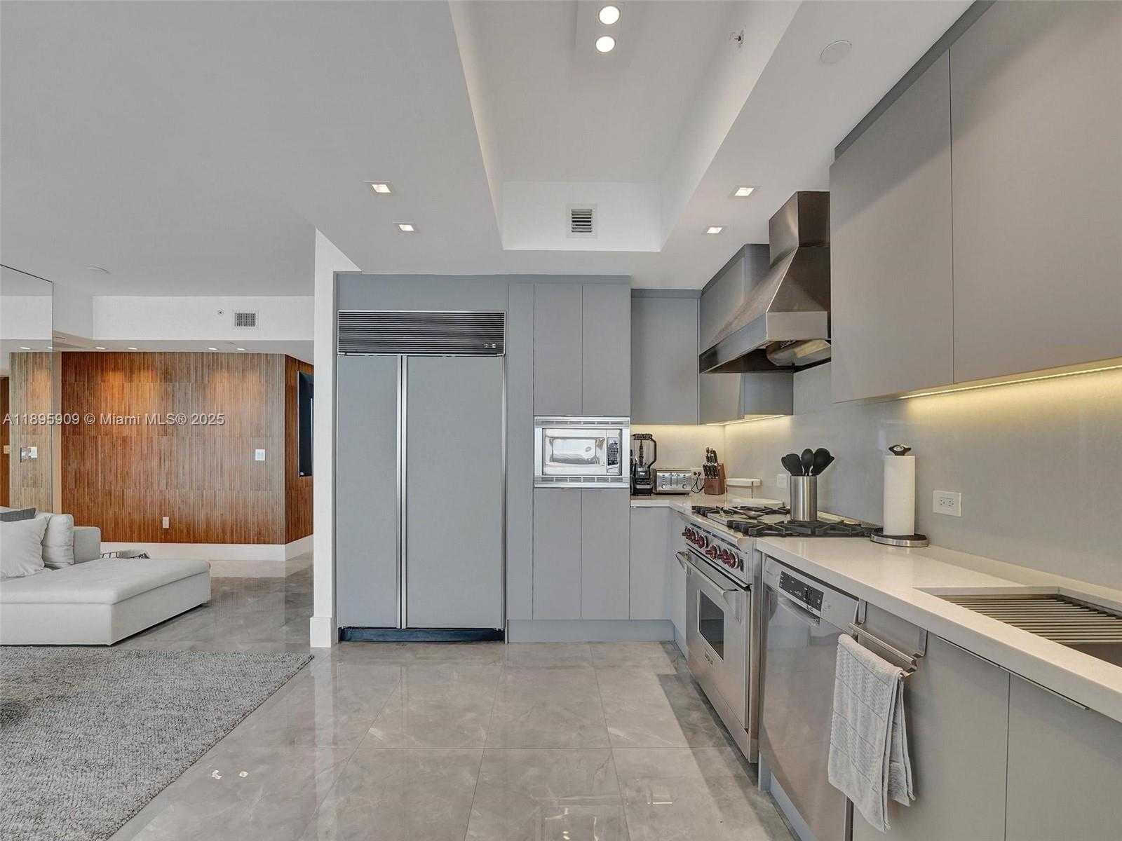 Small Image of 17875 COLLINS AVE #3902, Sunny Isles Beach Number 21
