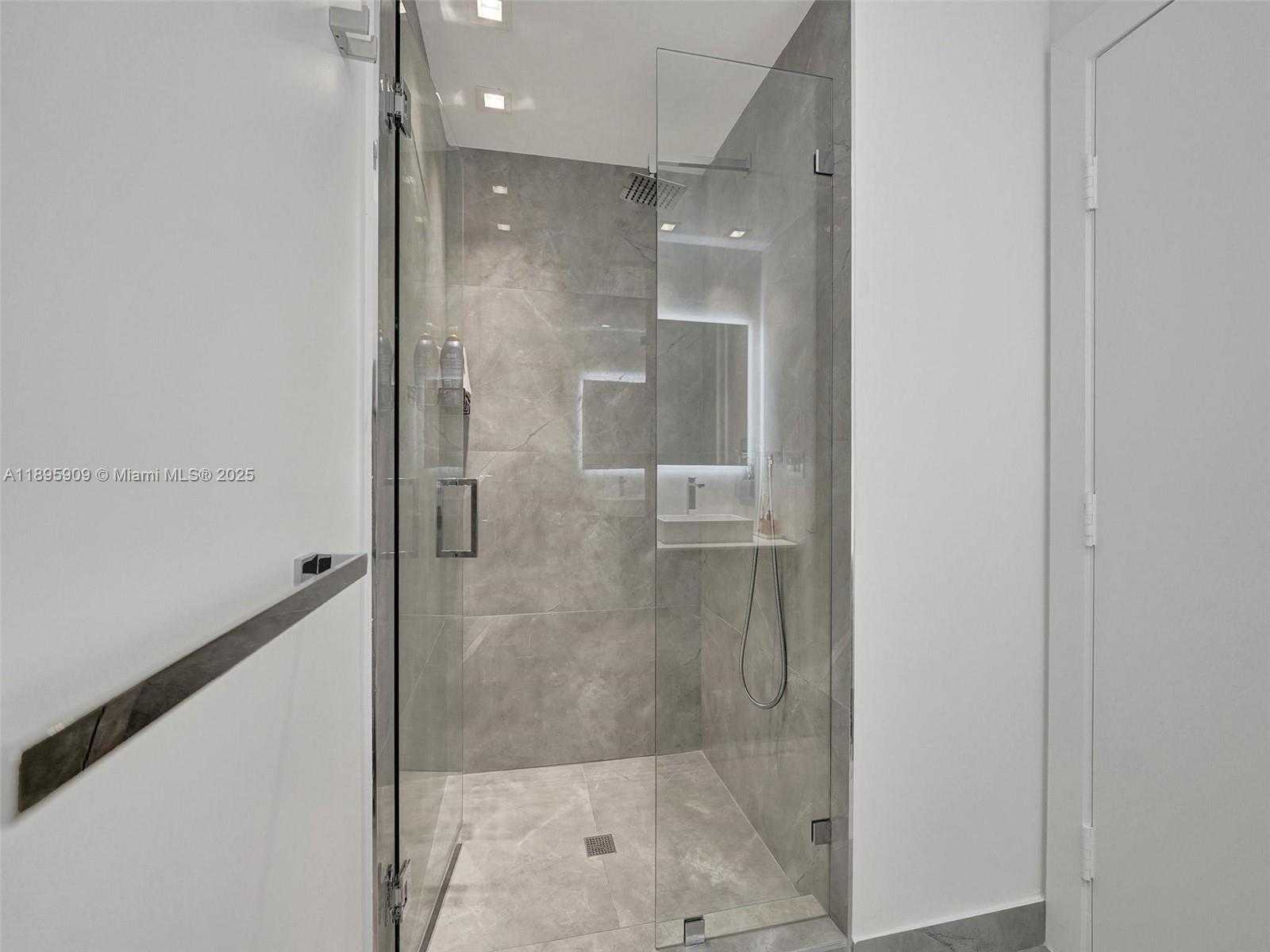 Small Image of 17875 COLLINS AVE #3902, Sunny Isles Beach Number 30