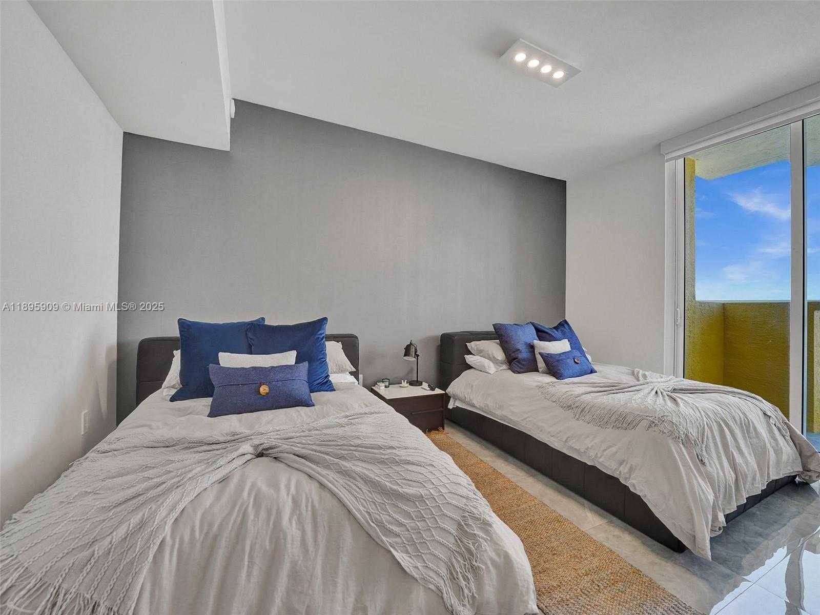 Small Image of 17875 COLLINS AVE #3902, Sunny Isles Beach Number 38