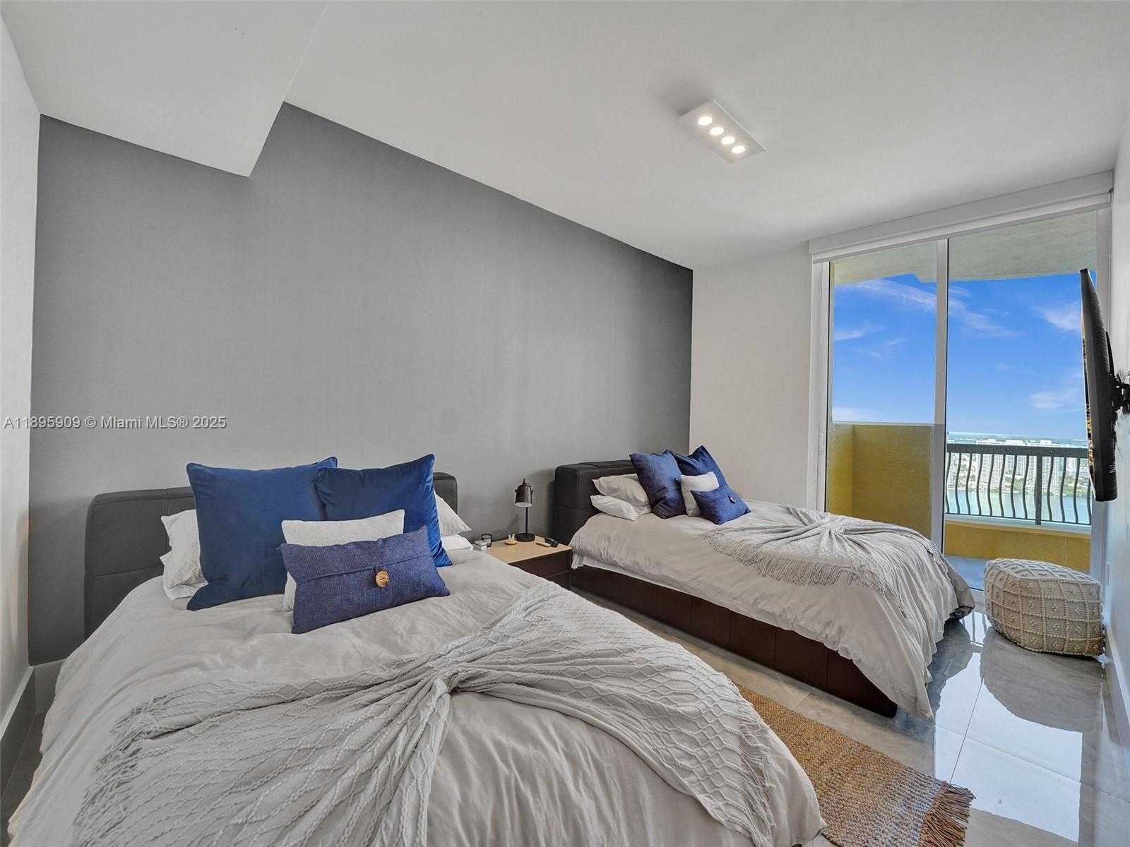 Small Image of 17875 COLLINS AVE #3902, Sunny Isles Beach Number 39
