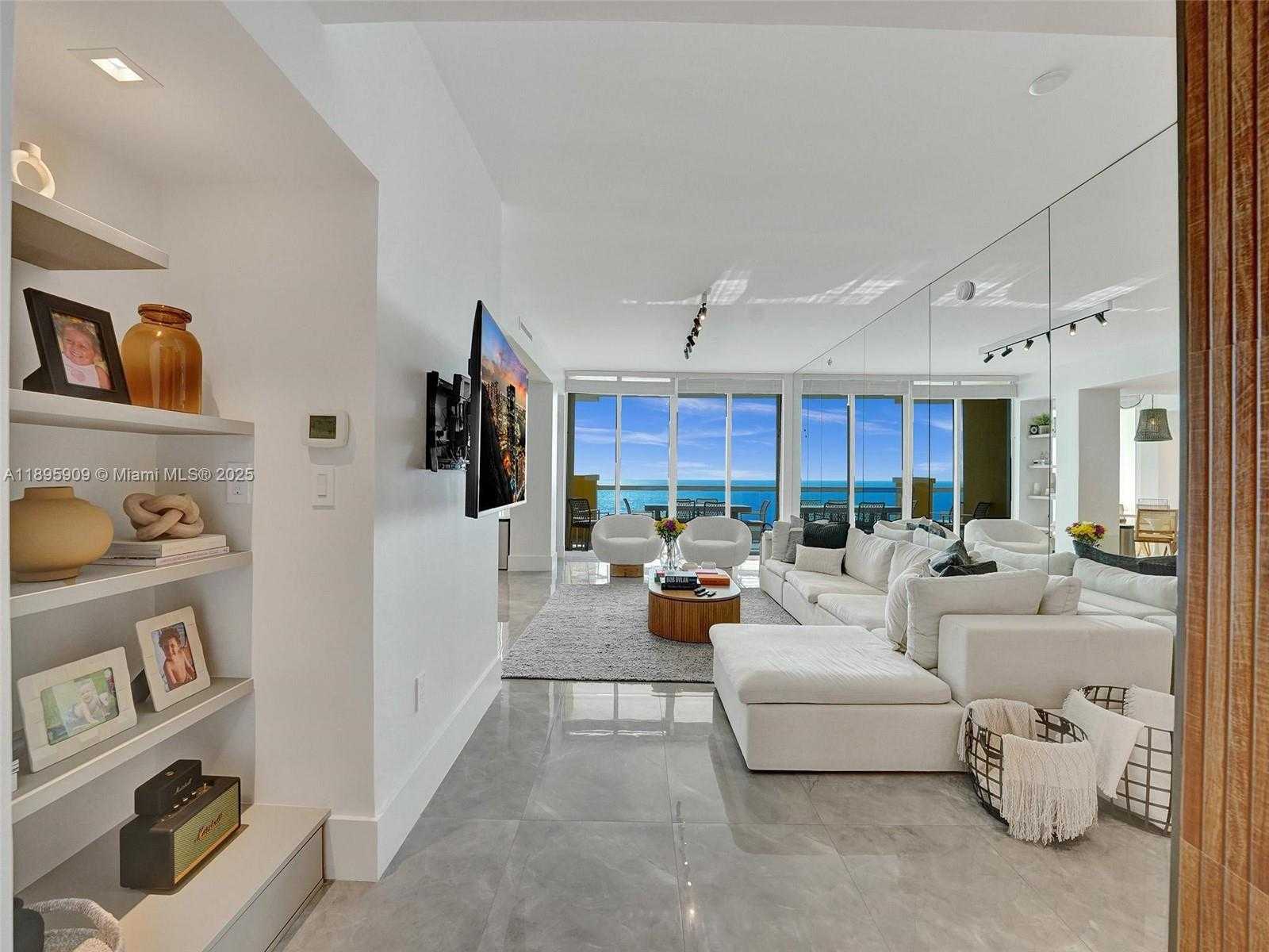 Small Image of 17875 COLLINS AVE #3902, Sunny Isles Beach Number 4