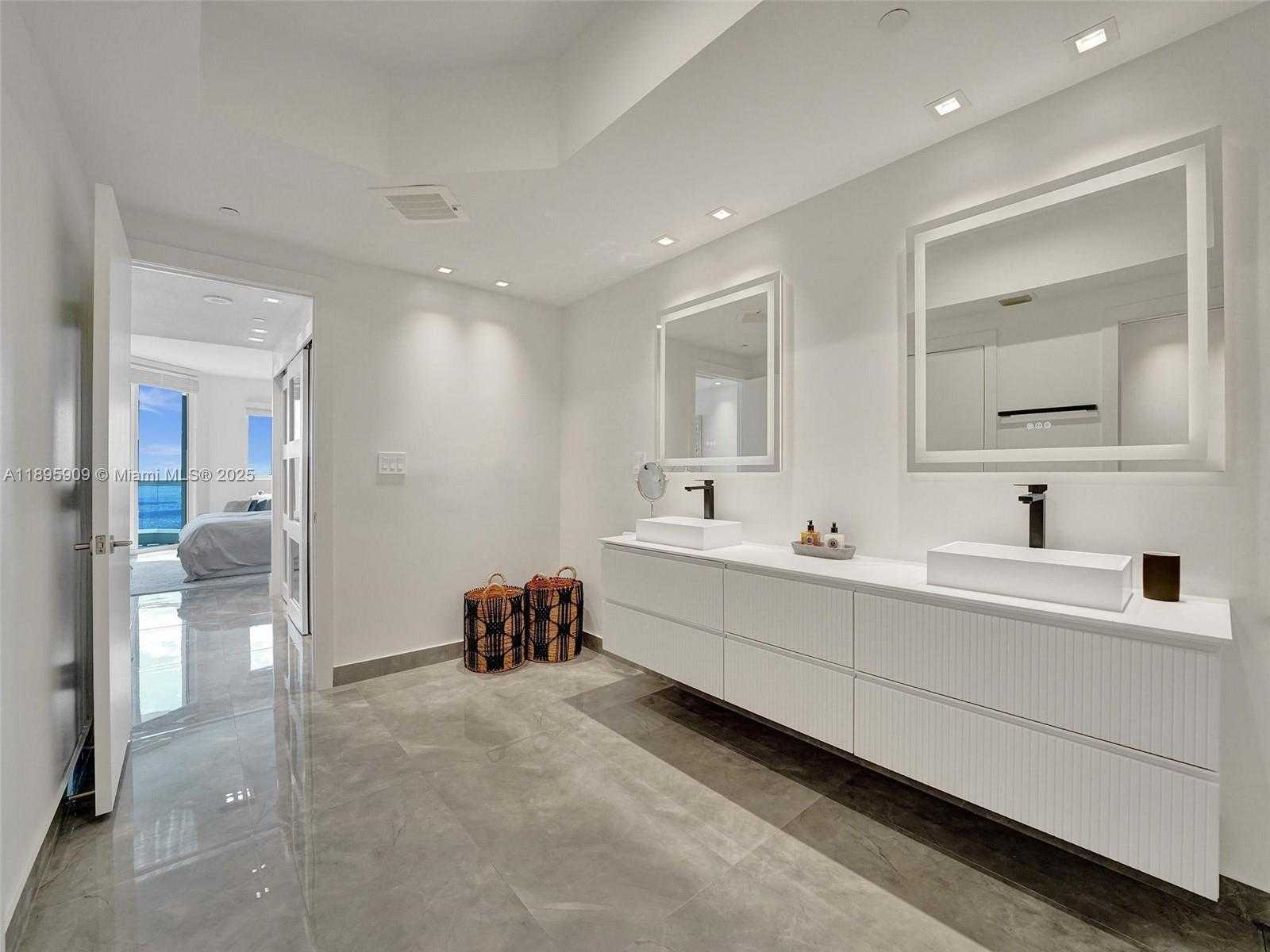 Small Image of 17875 COLLINS AVE #3902, Sunny Isles Beach Number 68