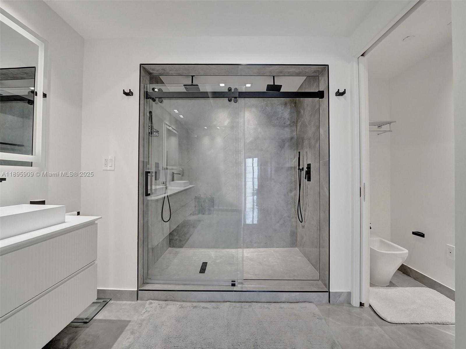 Small Image of 17875 COLLINS AVE #3902, Sunny Isles Beach Number 69