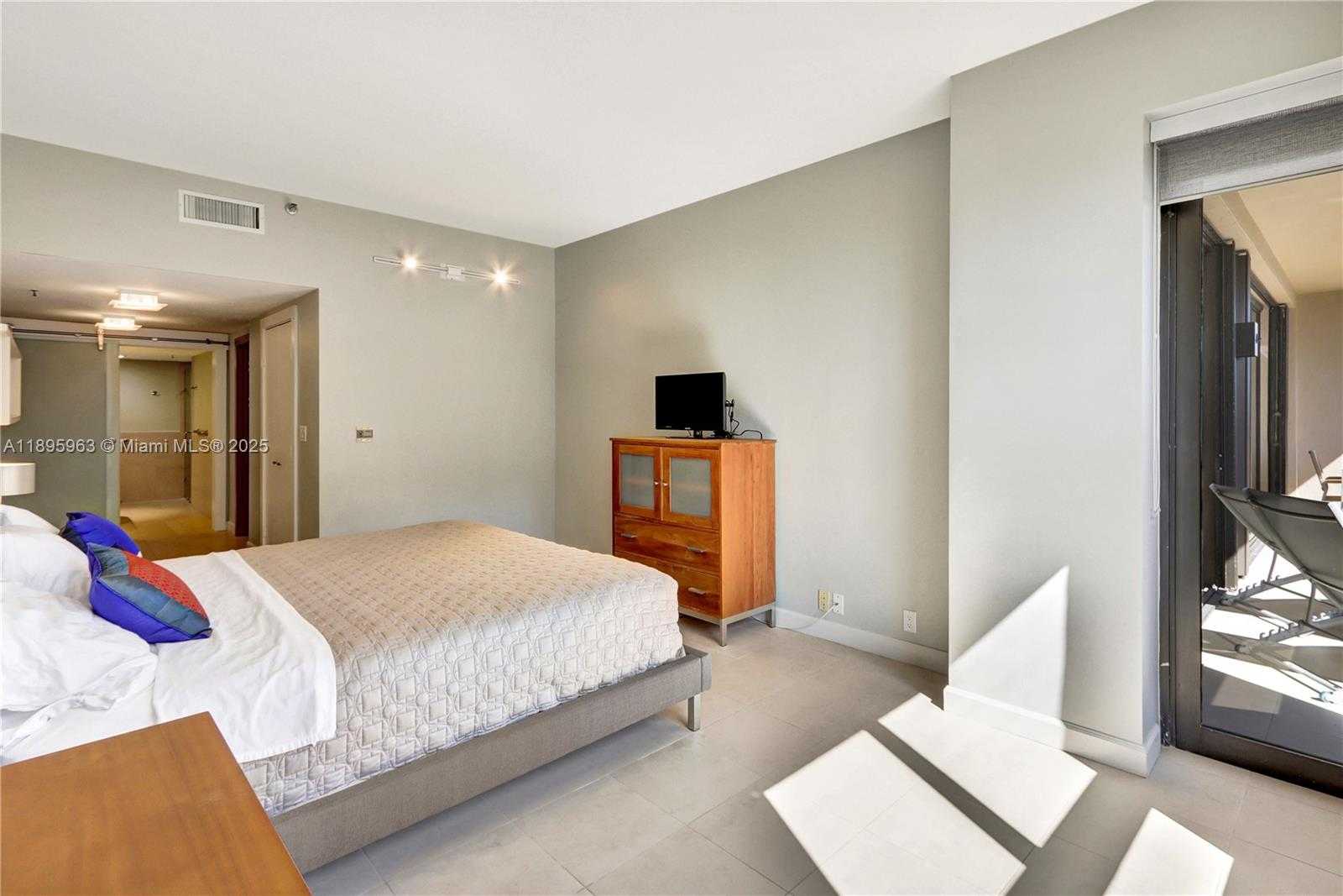 Small Image of 251 CRANDON BLVD #628, Key Biscayne Number 20