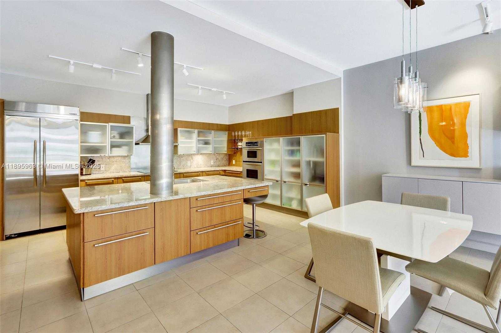 Small Image of 251 CRANDON BLVD #628, Key Biscayne Number 9