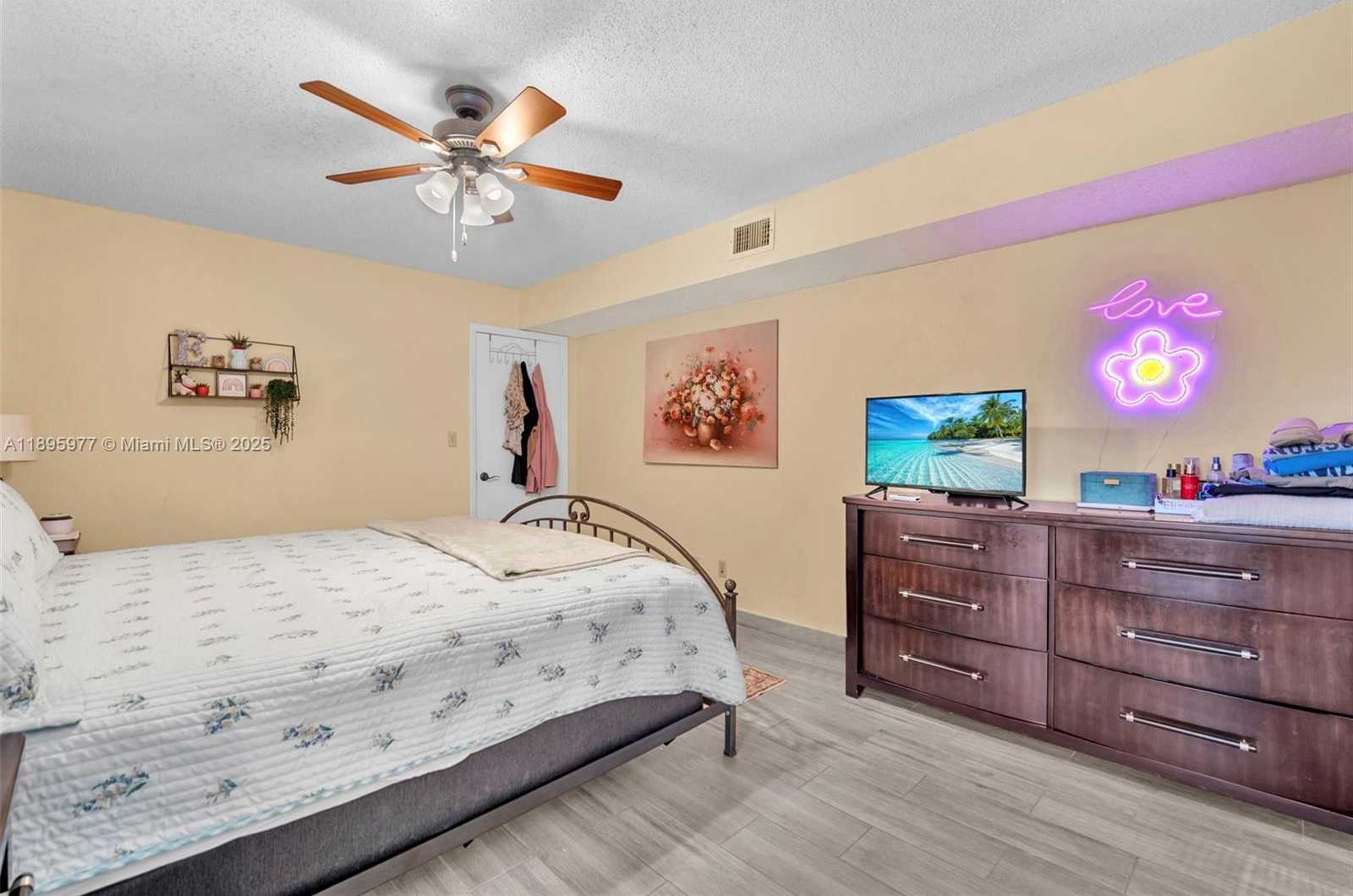 Small Image of 2324 VAN BUREN ST #204, Hollywood Number 12