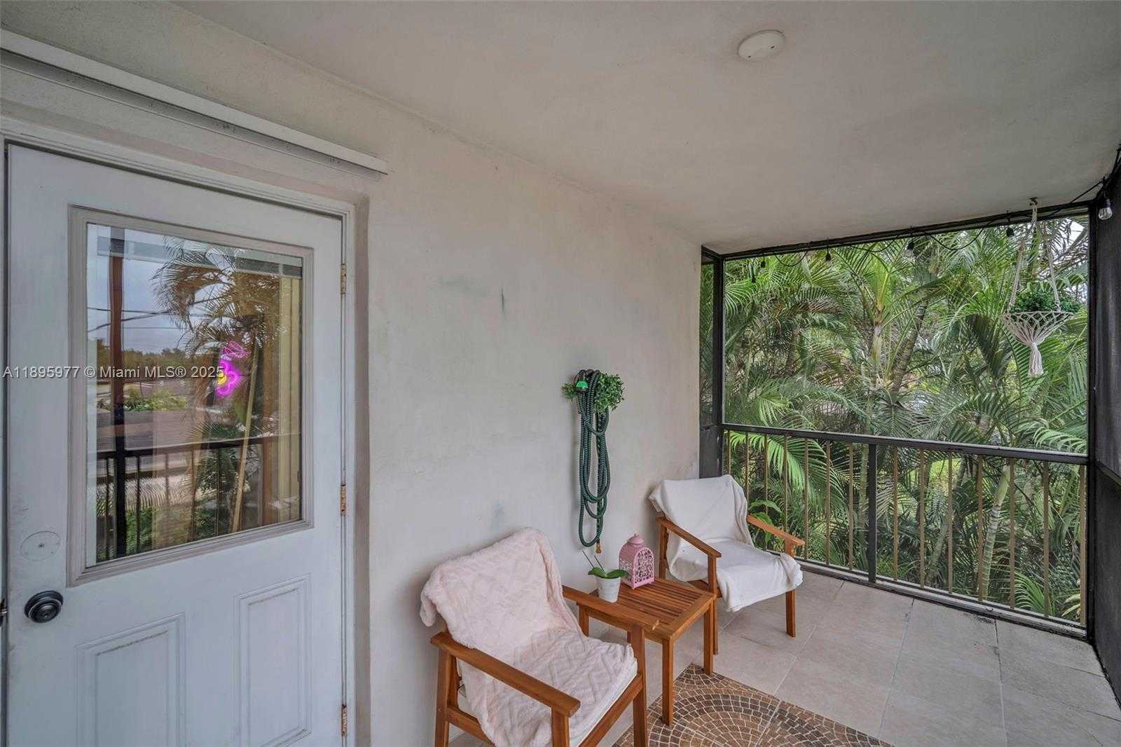 Small Image of 2324 VAN BUREN ST #204, Hollywood Number 17