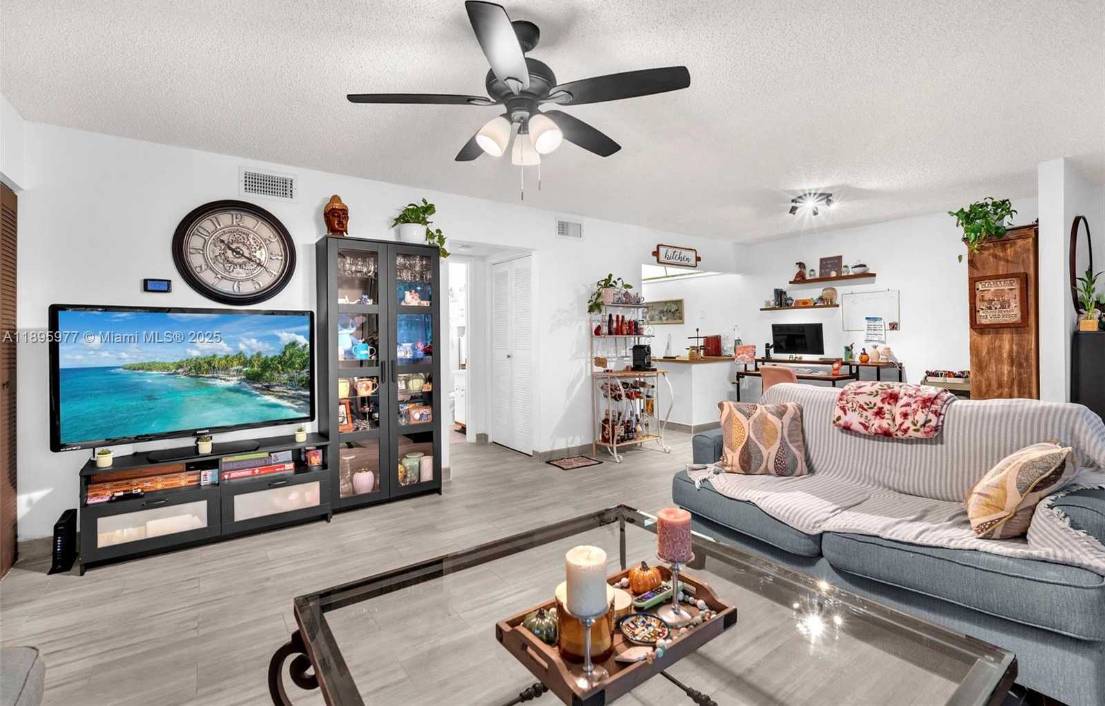 Small Image of 2324 VAN BUREN ST #204, Hollywood Number 2