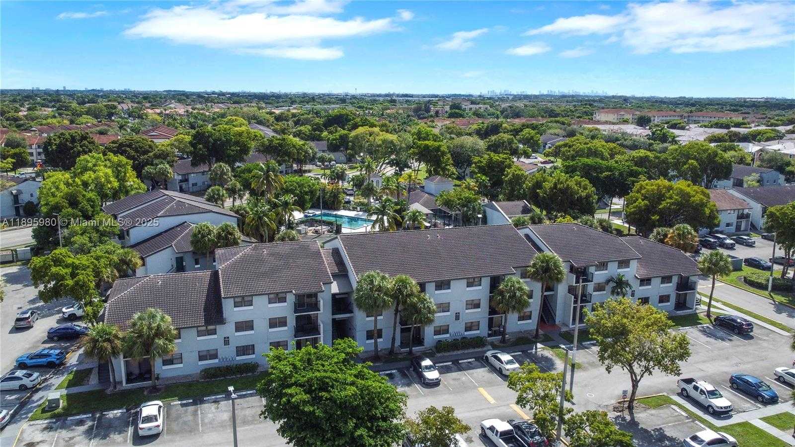 Small Image of 7090 NORTH WEST 179TH ST #109, Hialeah Number 3