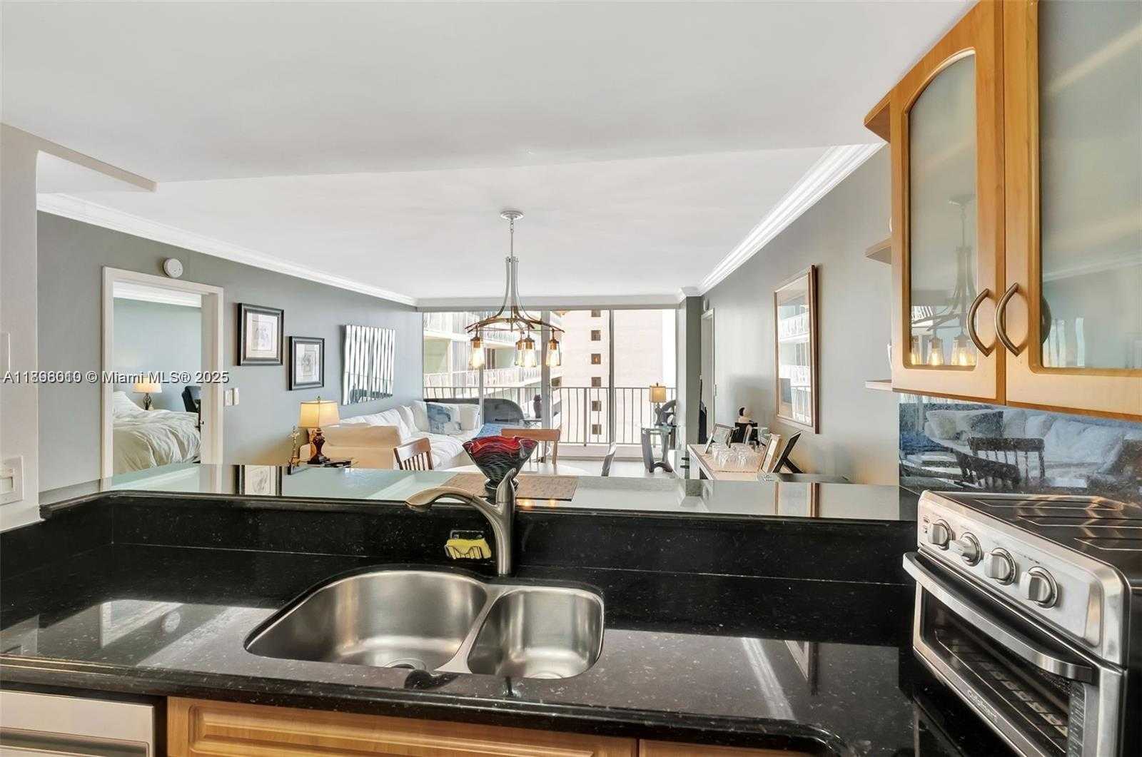 Small Image of 7601 EAST TREASURE DR #1410, North Bay Village Number 10