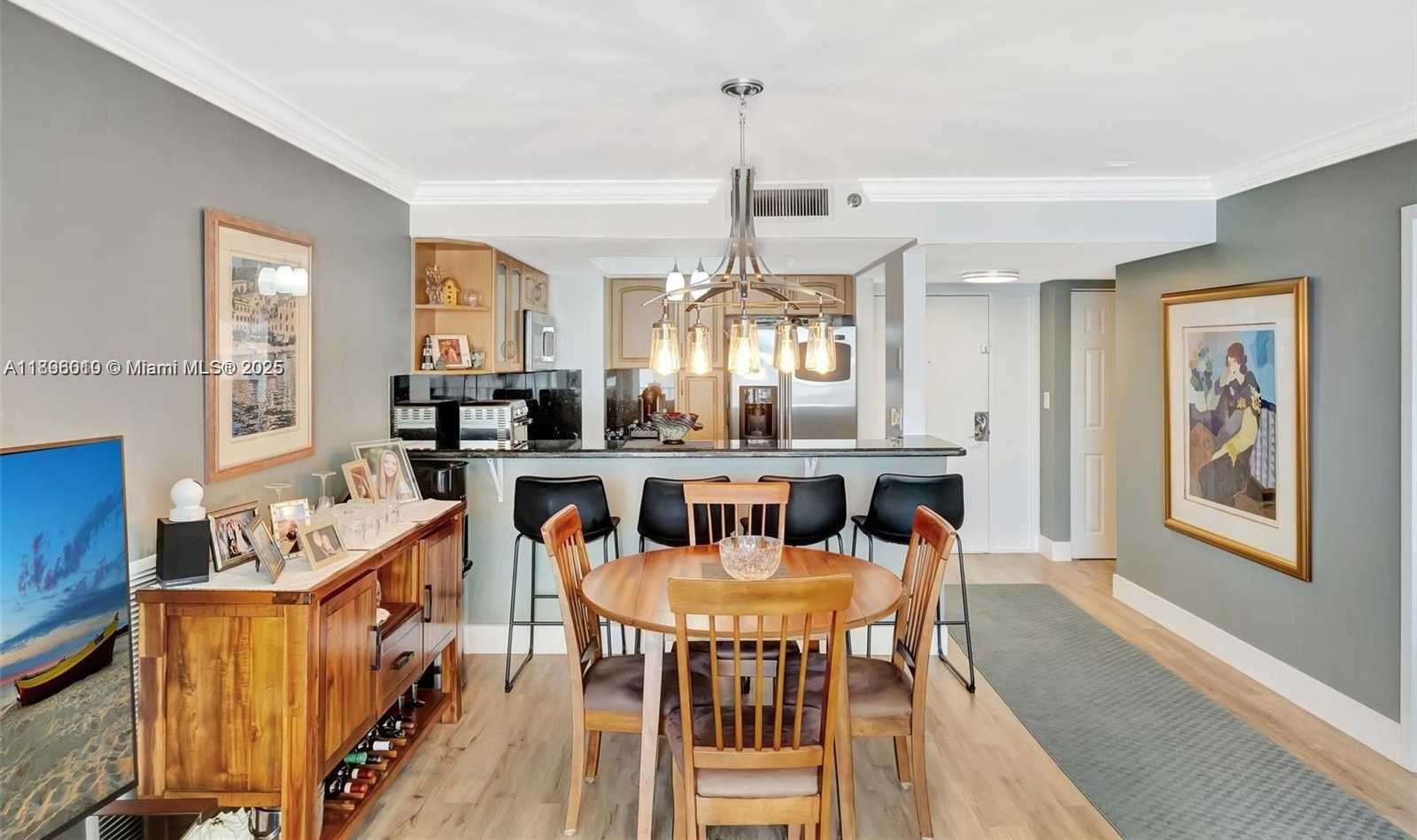 Small Image of 7601 EAST TREASURE DR #1410, North Bay Village Number 13