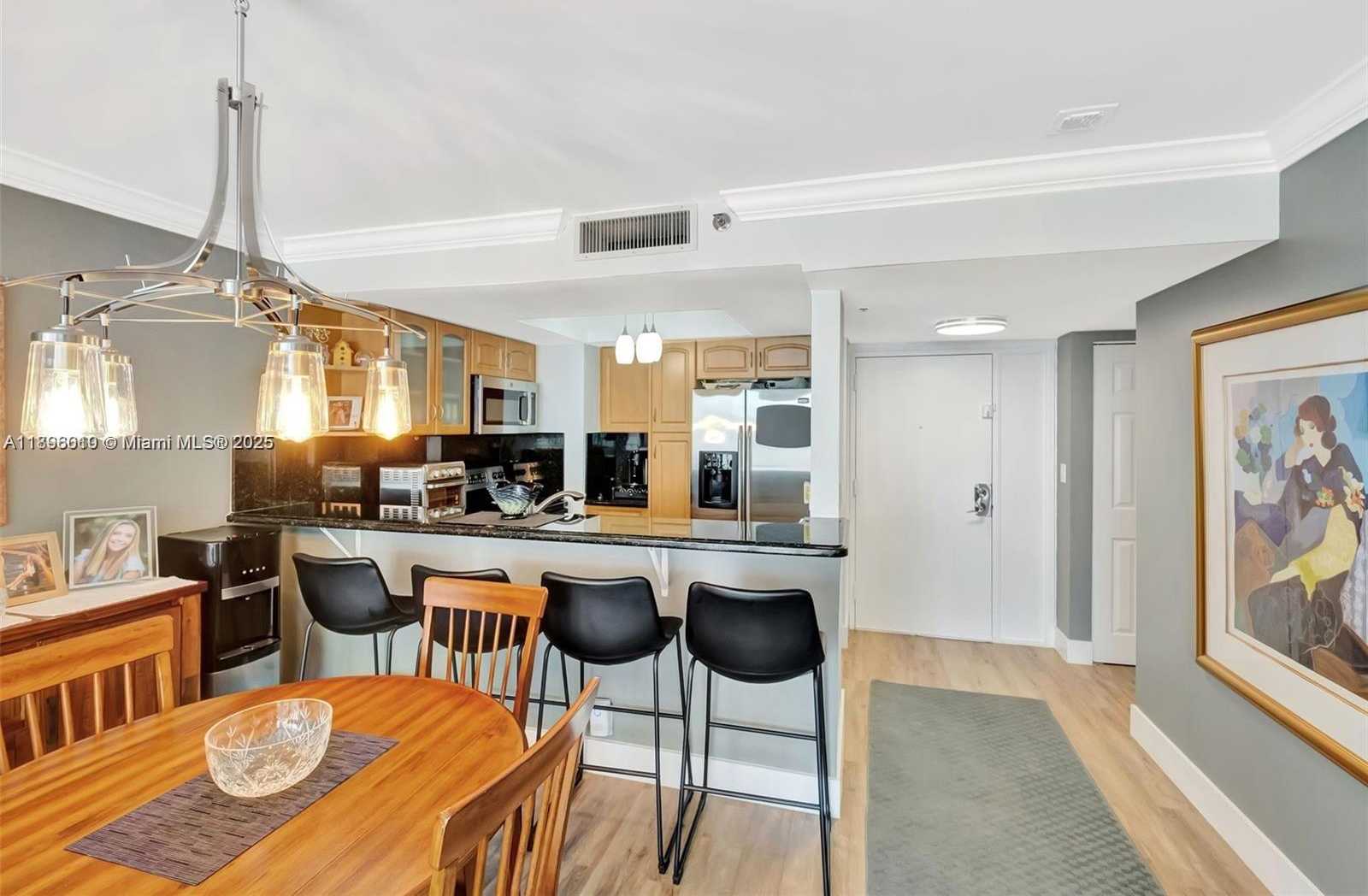 Small Image of 7601 EAST TREASURE DR #1410, North Bay Village Number 14