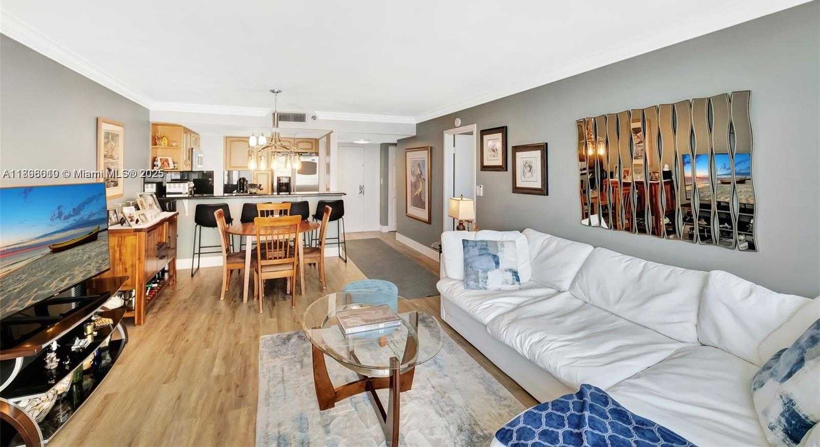 Small Image of 7601 EAST TREASURE DR #1410, North Bay Village Number 15