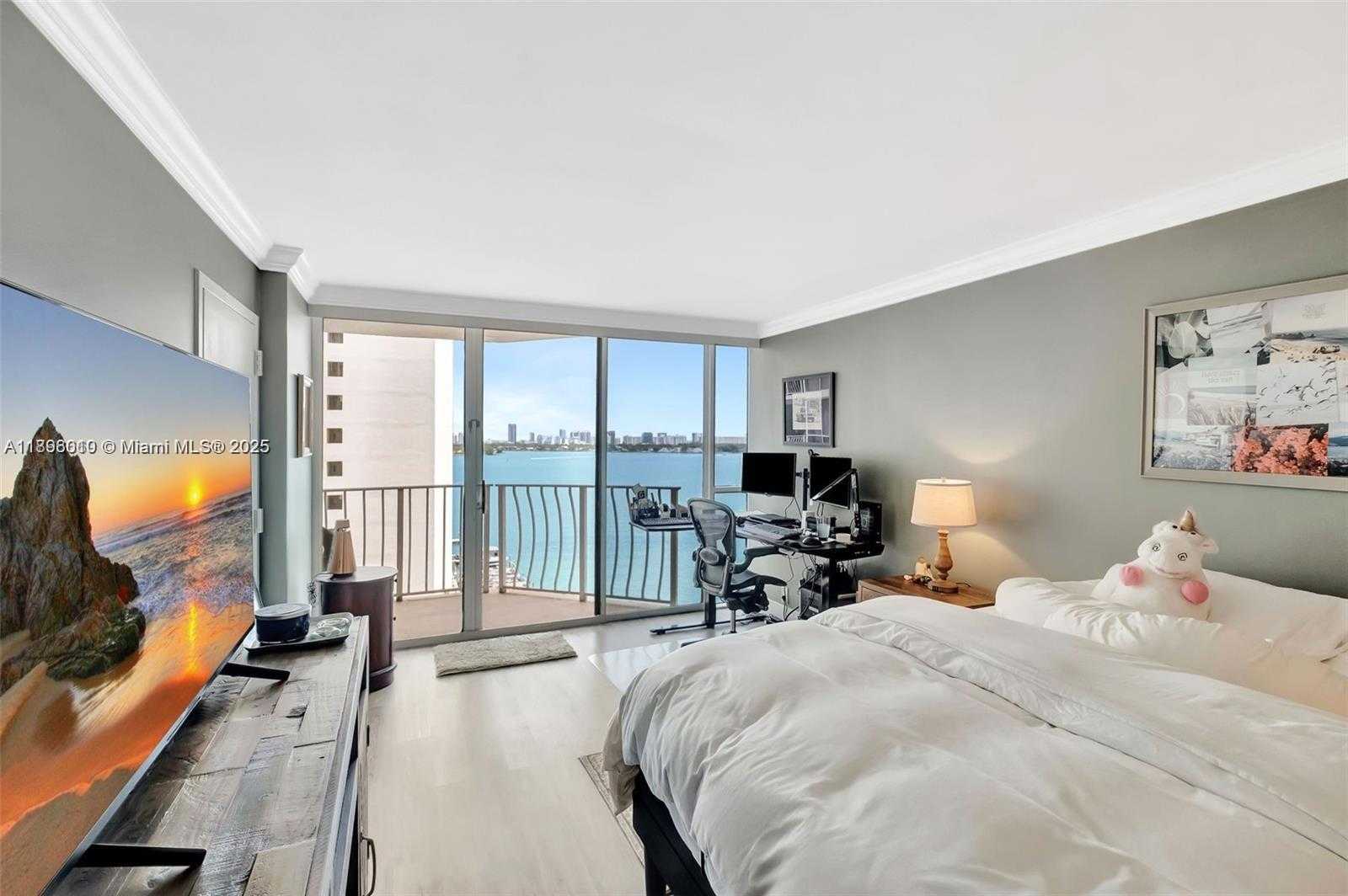 Small Image of 7601 EAST TREASURE DR #1410, North Bay Village Number 17