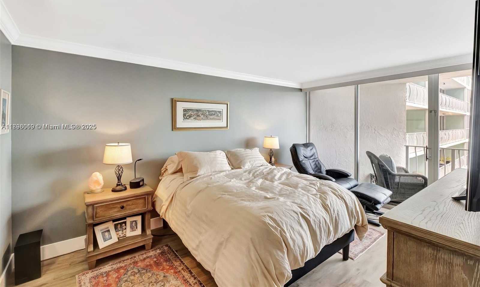 Small Image of 7601 EAST TREASURE DR #1410, North Bay Village Number 24