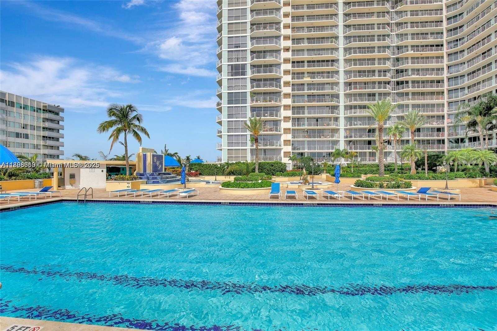 Small Image of 7601 EAST TREASURE DR #1410, North Bay Village Number 32