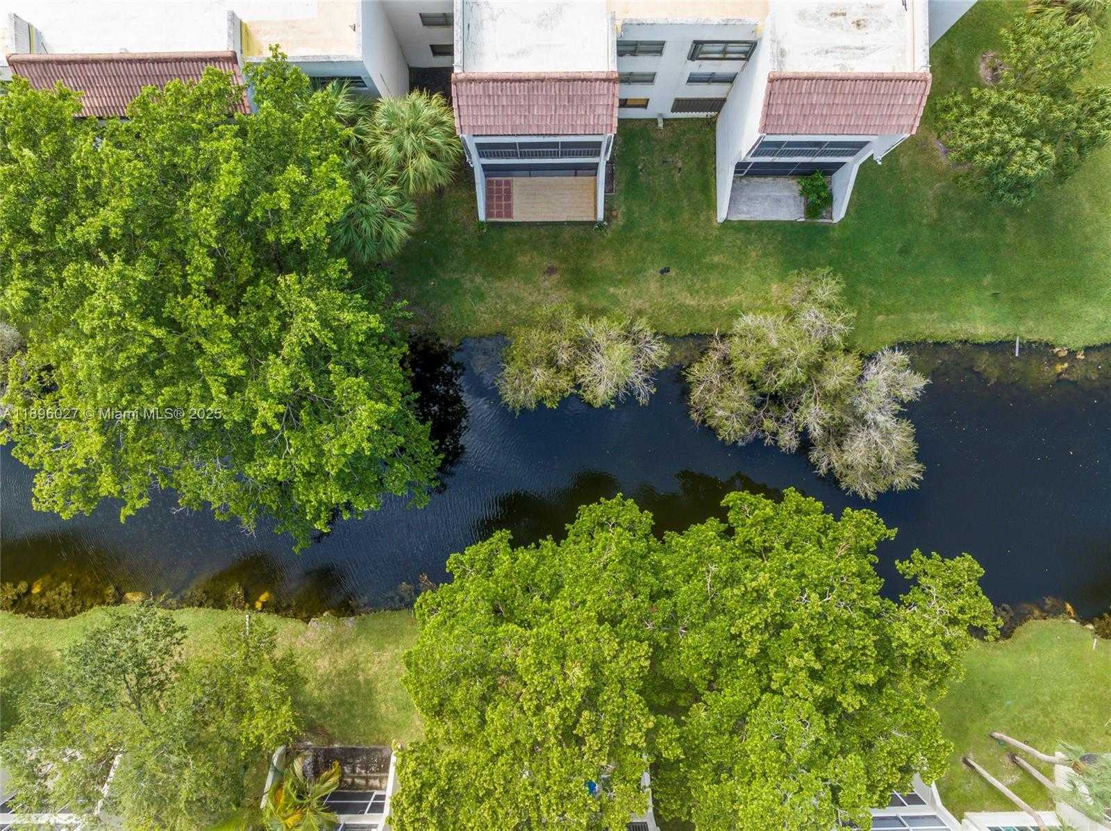 Small Image of 301 RACQUET CLUB RD #103, Weston Number 19
