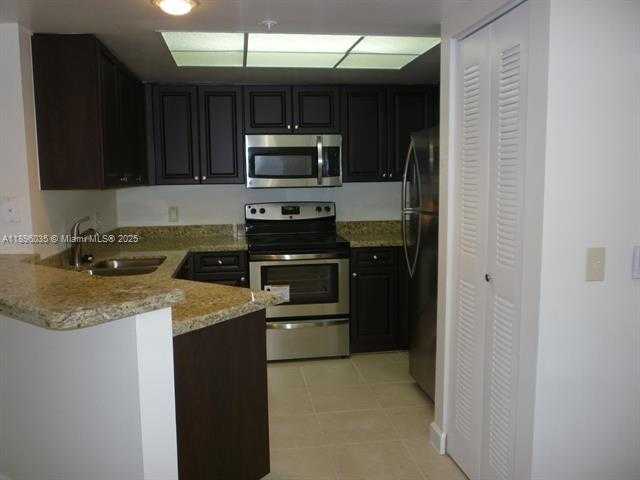 Small Image of 4155 NORTH HAVERHILL RD #1402, West Palm Beach Number 7