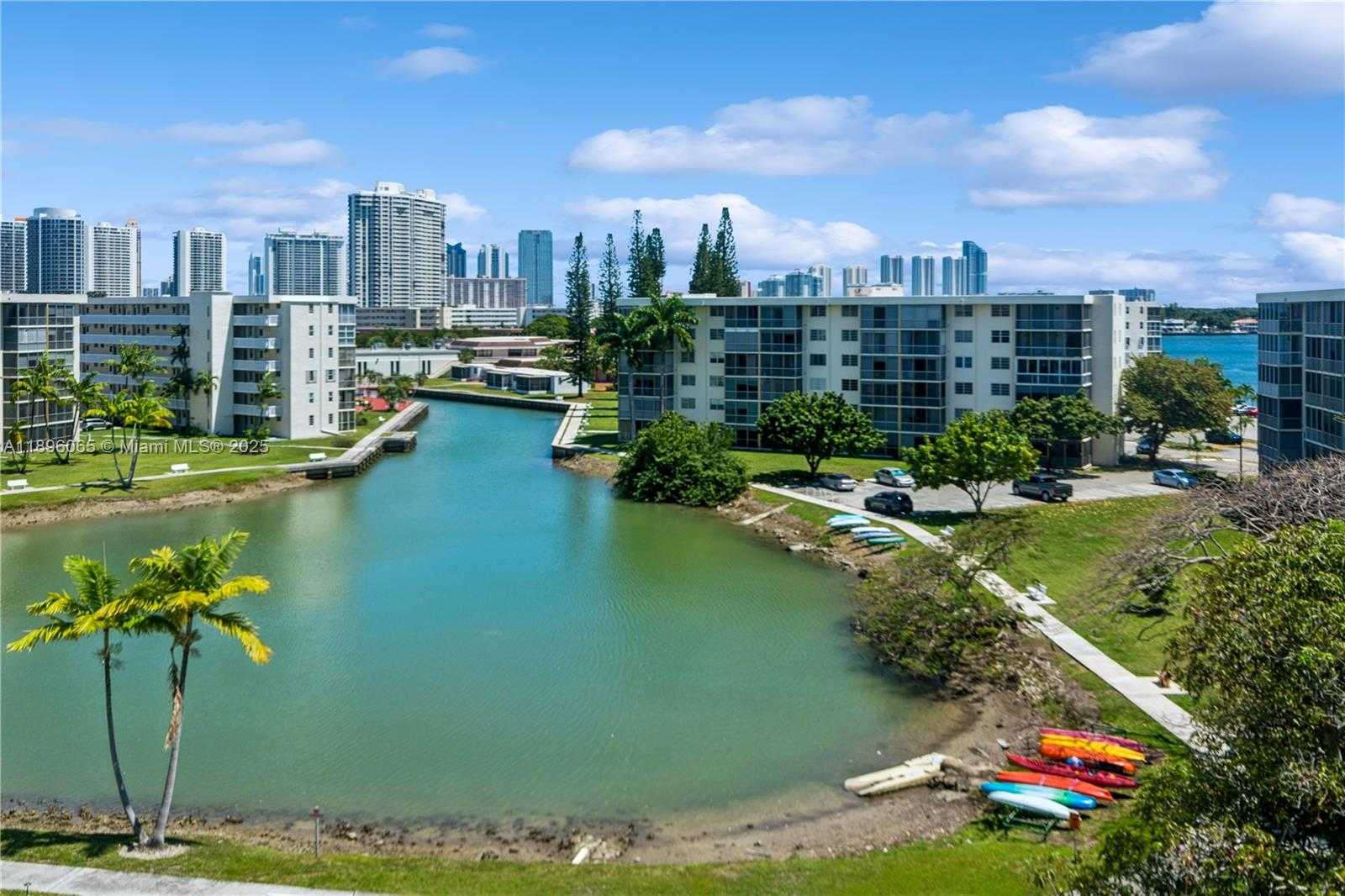 Small Image of 2851 LEONARD DR #J610, Aventura Number 12