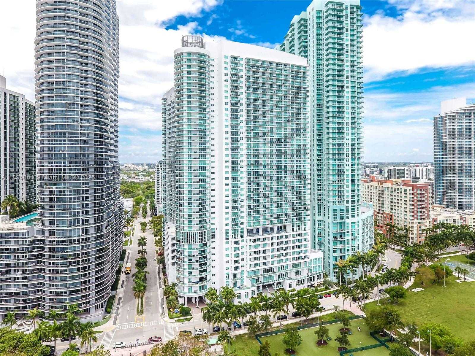 Small Image of 1800 NORTH BAYSHORE DR #1505, Miami Number 3