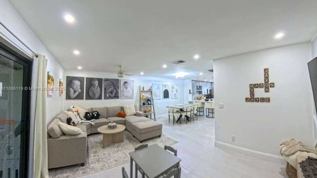 Small Image of 9441 NORTH WEST 15TH ST #232, Pembroke Pines Number 10