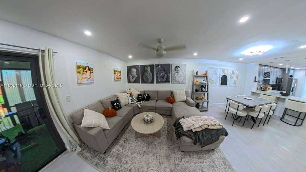 Small Image of 9441 NORTH WEST 15TH ST #232, Pembroke Pines Number 11