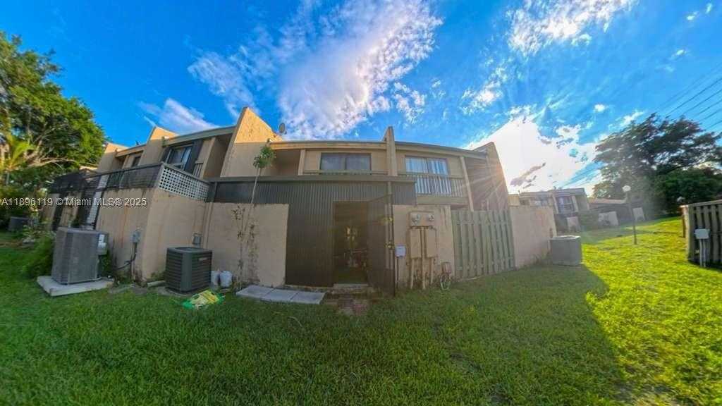 Small Image of 9441 NORTH WEST 15TH ST #232, Pembroke Pines Number 30