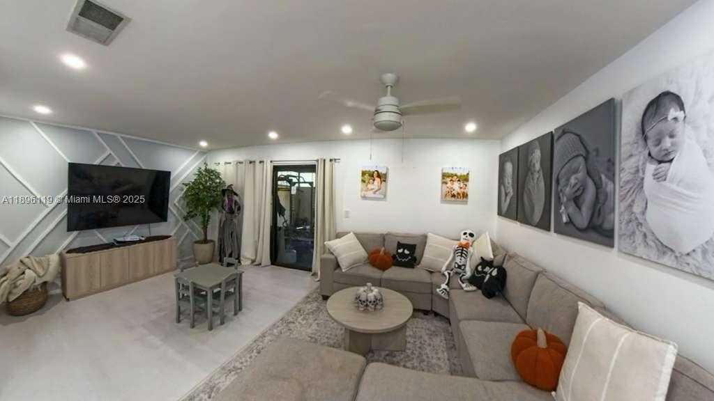 Small Image of 9441 NORTH WEST 15TH ST #232, Pembroke Pines Number 8