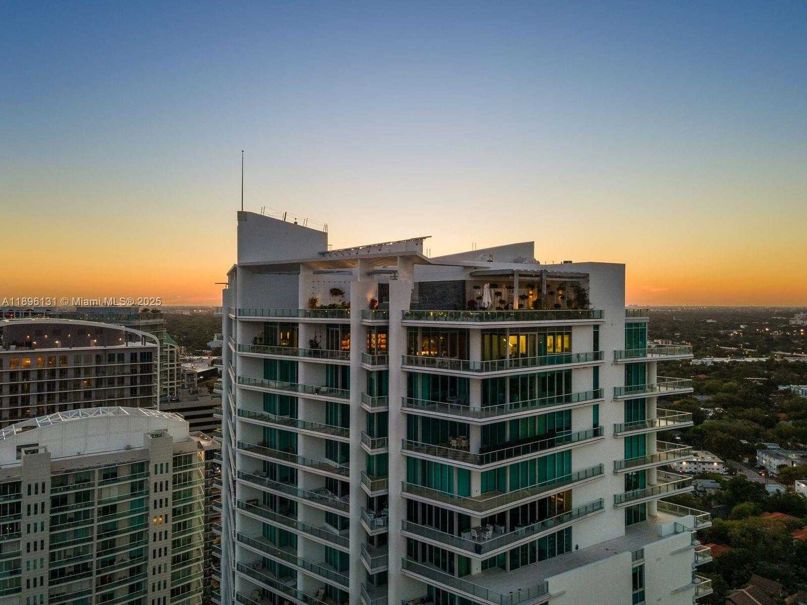 Small Image of 2627 SOUTH BAYSHORE DR #3201, Miami Number 27
