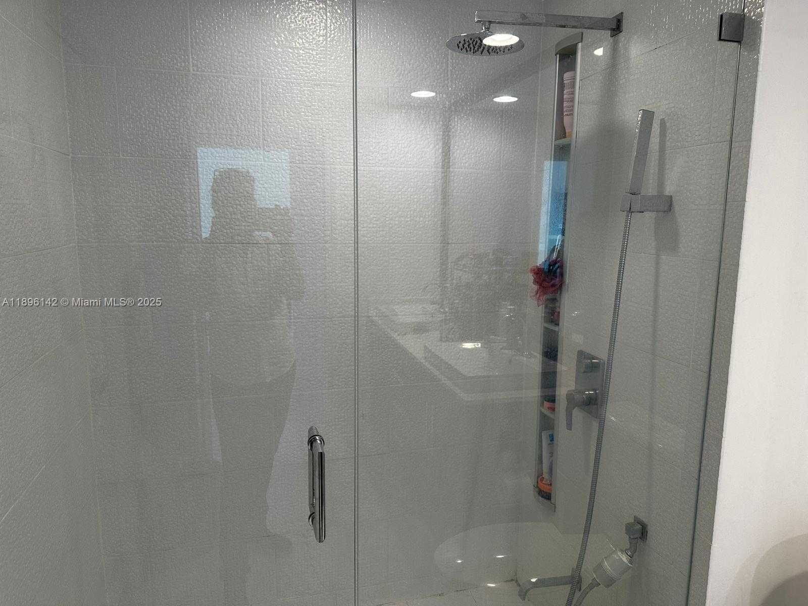 Small Image of 2000 NORTH BAYSHORE DR #625, Miami Number 15