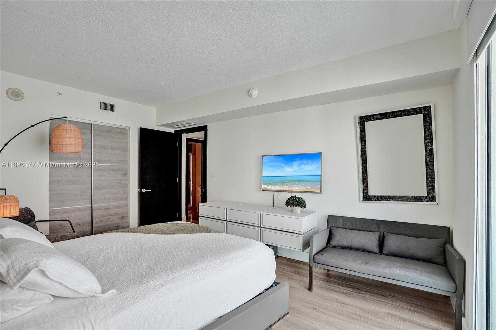 Small Image of 150 SUNNY ISLES BLVD #1-1601, Sunny Isles Beach Number 17