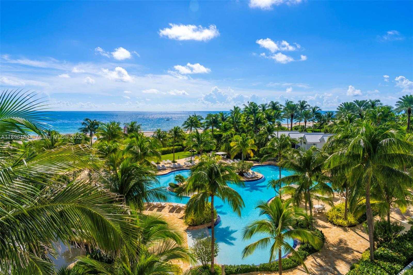 Small Image of 50 SOUTH POINTE DR #TWN7, Miami Beach Number 40