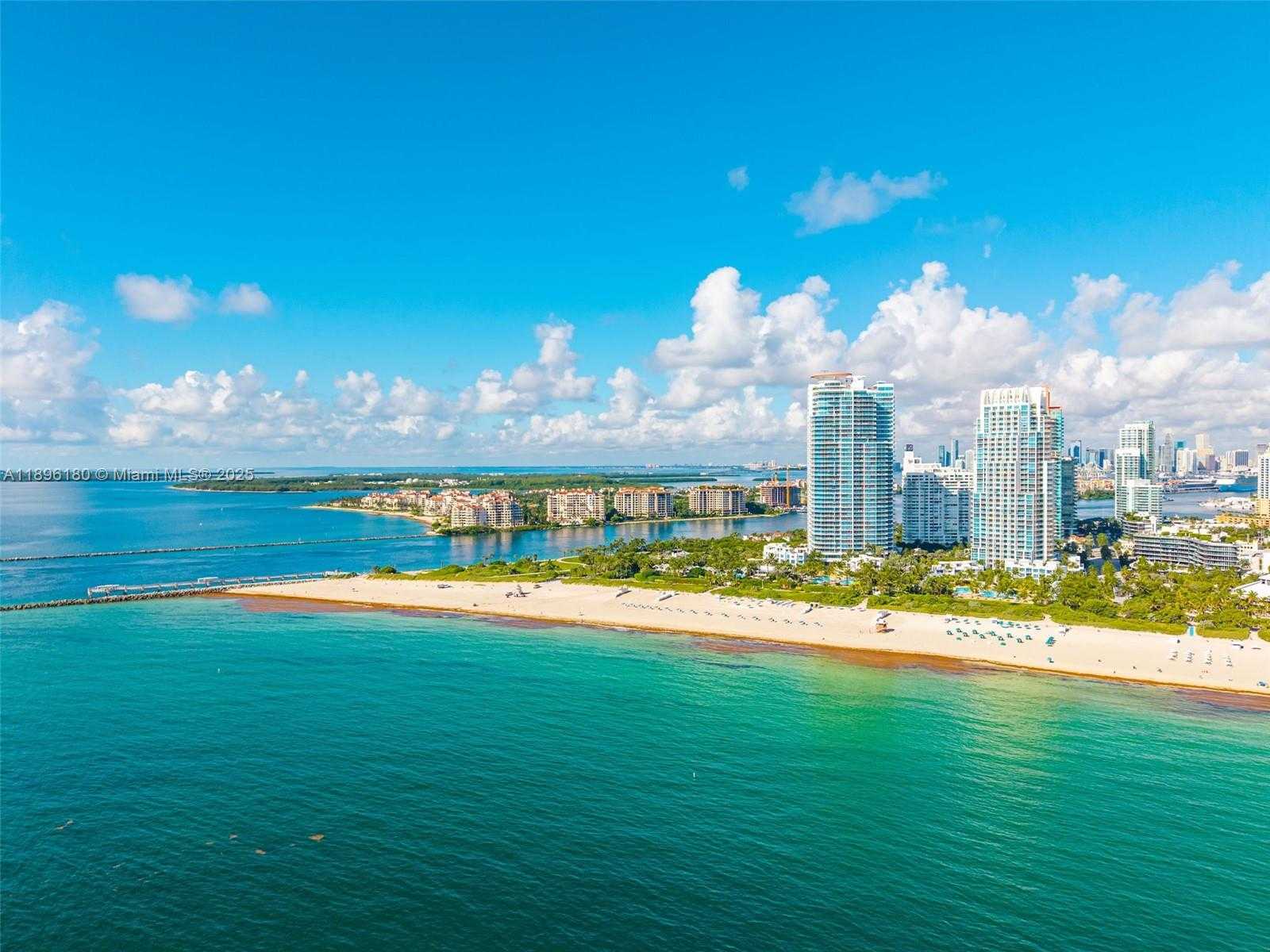 Small Image of 50 SOUTH POINTE DR #TWN7, Miami Beach Number 50