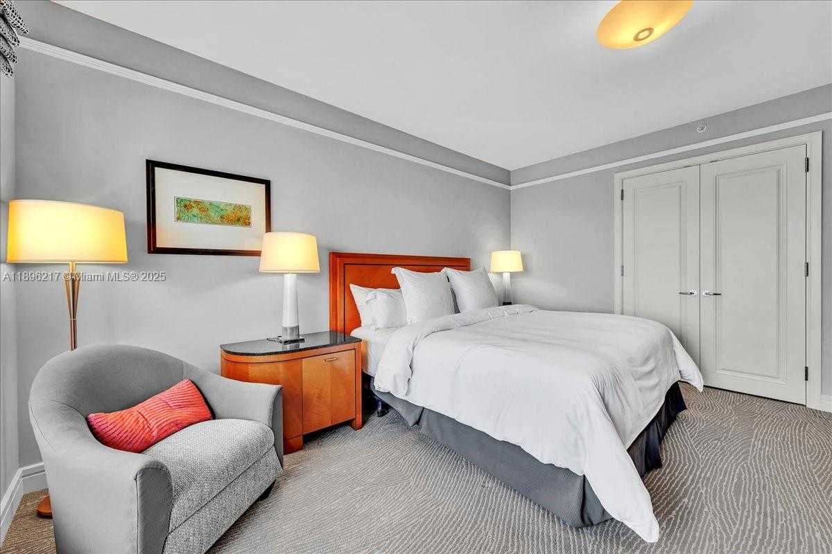 Small Image of 1435 BRICKELL AVE #3603, Miami Number 18