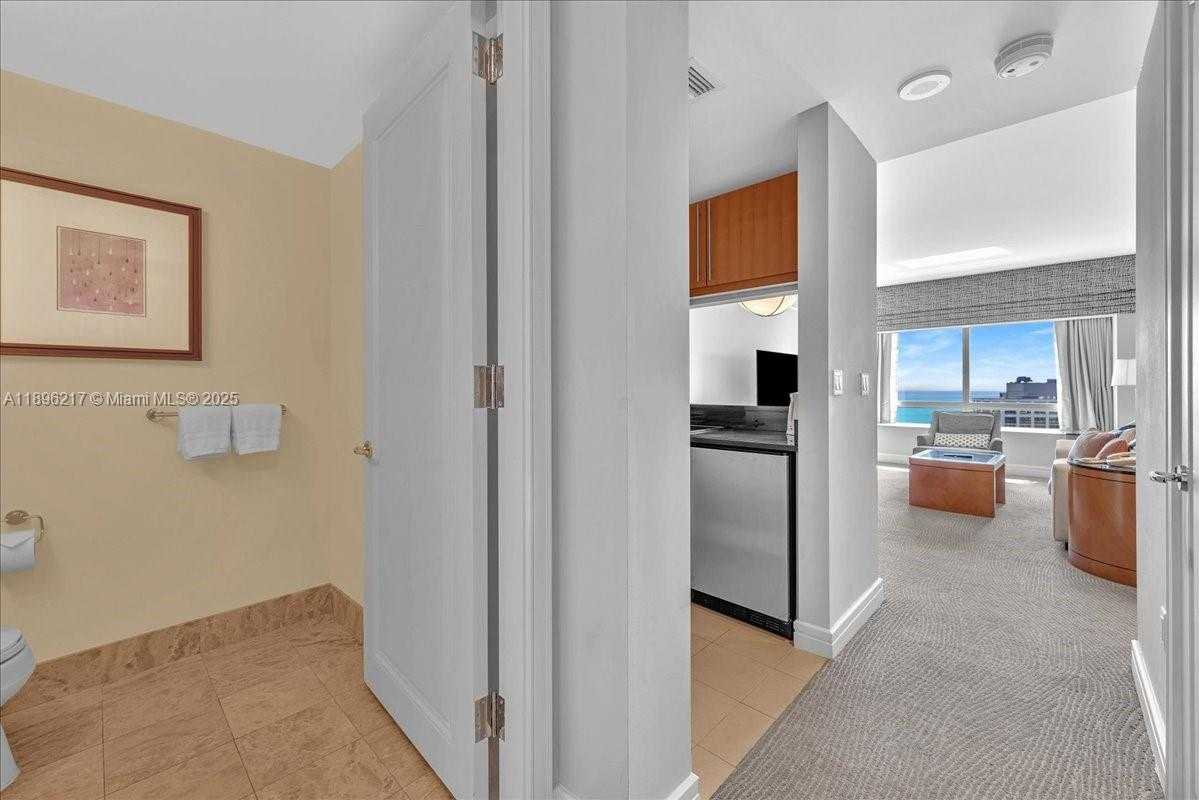 Small Image of 1435 BRICKELL AVE #3603, Miami Number 6