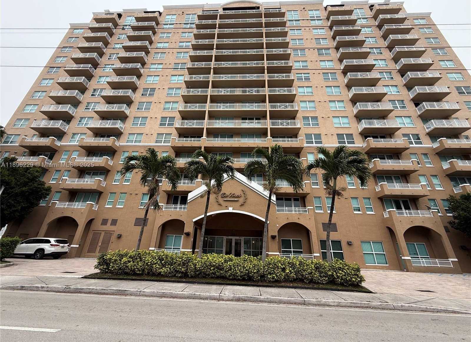 Small Image of 2665 SOUTH WEST 37TH AVE #1213, Miami Number 2