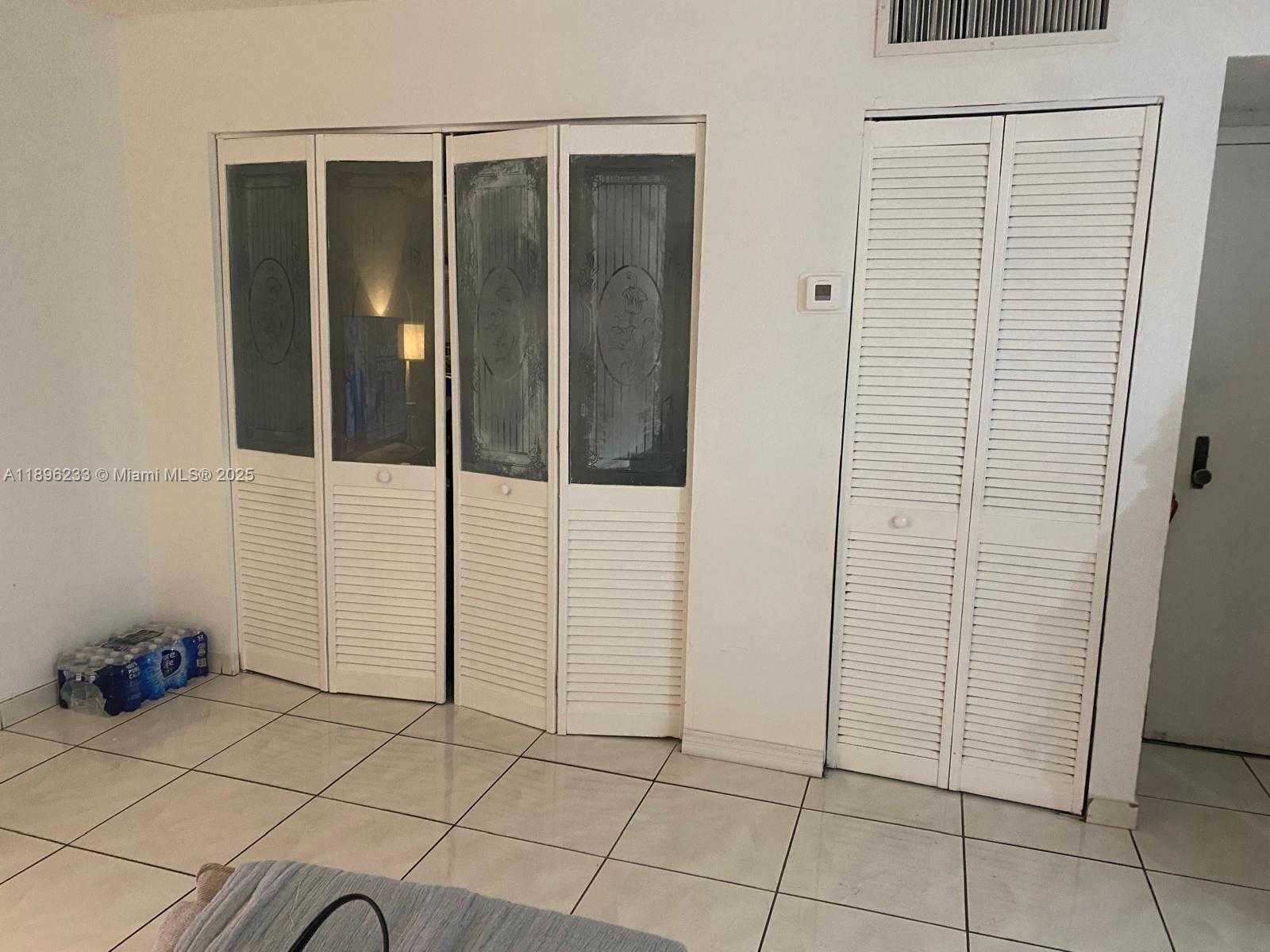 Small Image of 16909 NORTH BAY RD #421, Sunny Isles Beach Number 5