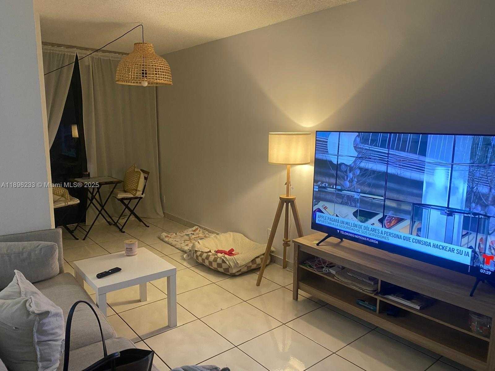 Small Image of 16909 NORTH BAY RD #421, Sunny Isles Beach Number 7