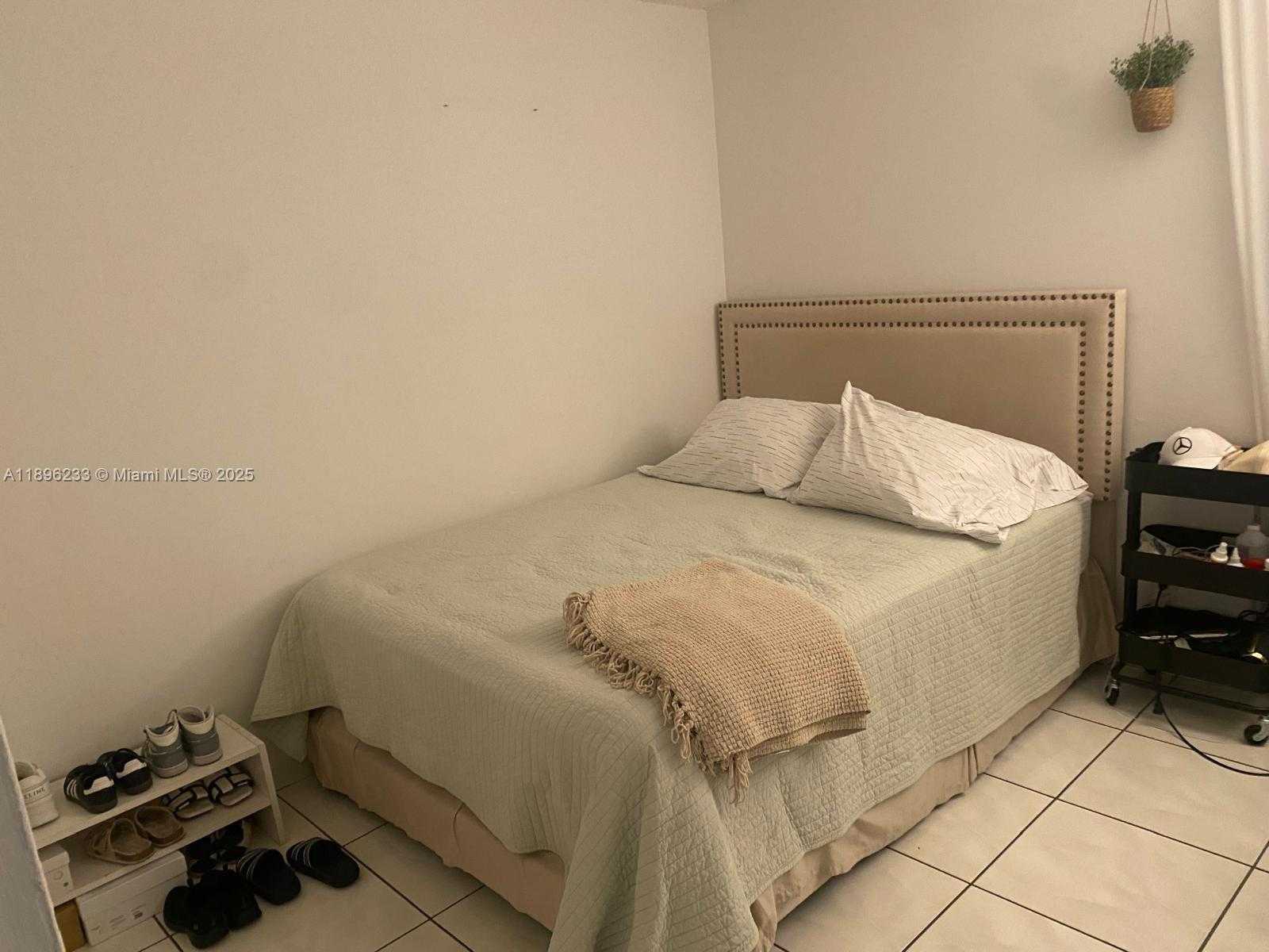 Small Image of 16909 NORTH BAY RD #421, Sunny Isles Beach Number 8