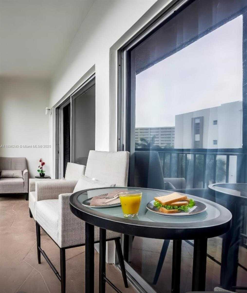 Small Image of 201 178TH DR #426, Sunny Isles Beach Number 17