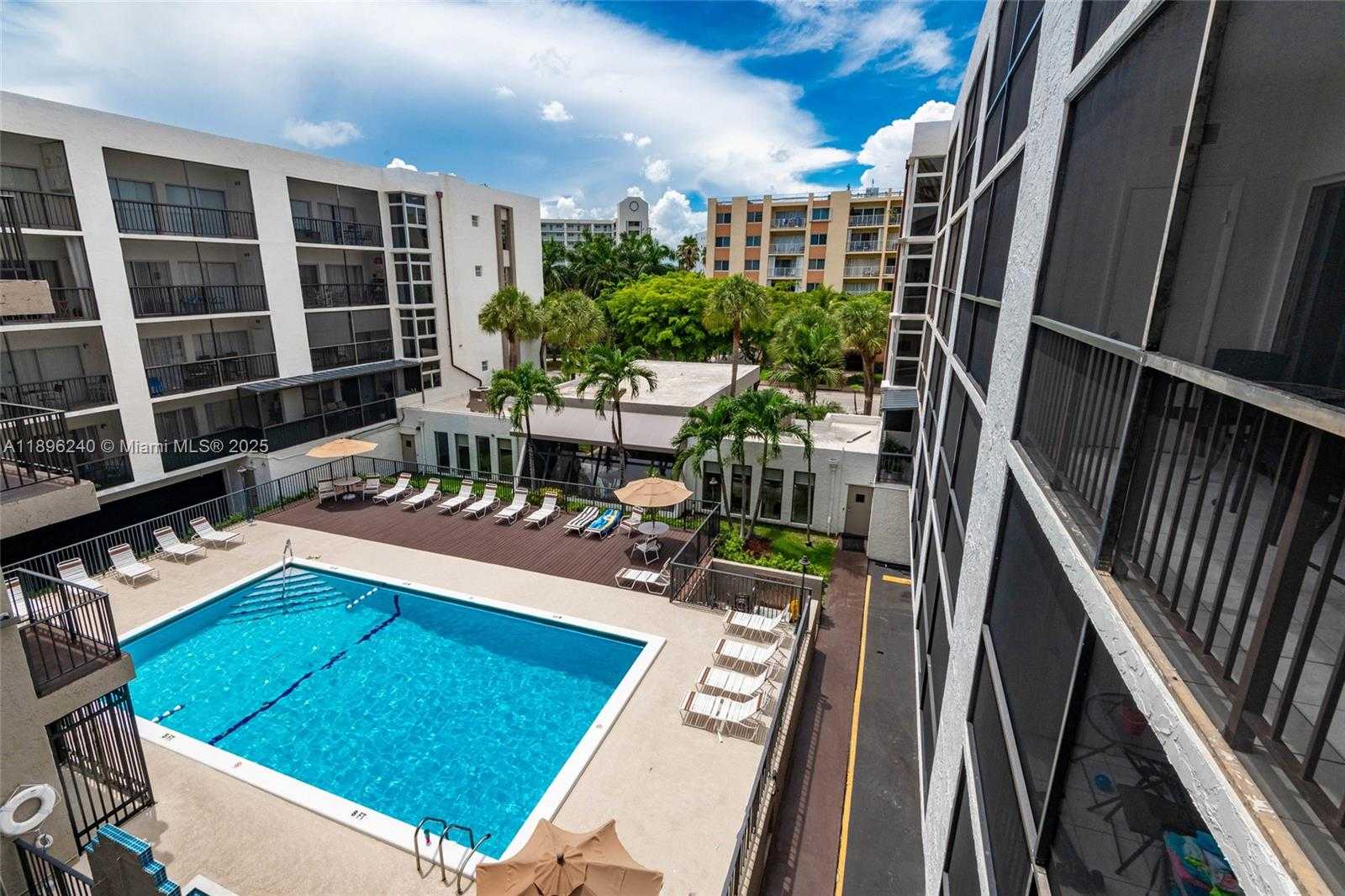 Small Image of 201 178TH DR #426, Sunny Isles Beach Number 25