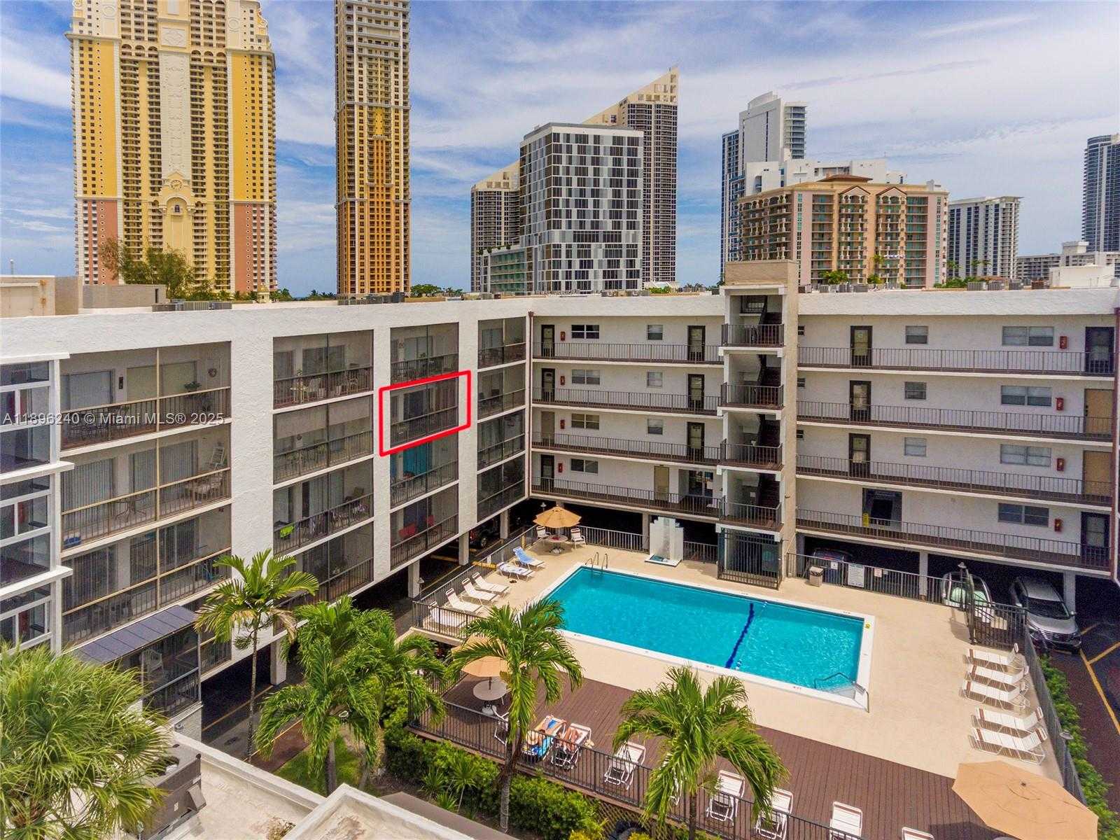 Small Image of 201 178TH DR #426, Sunny Isles Beach Number 26