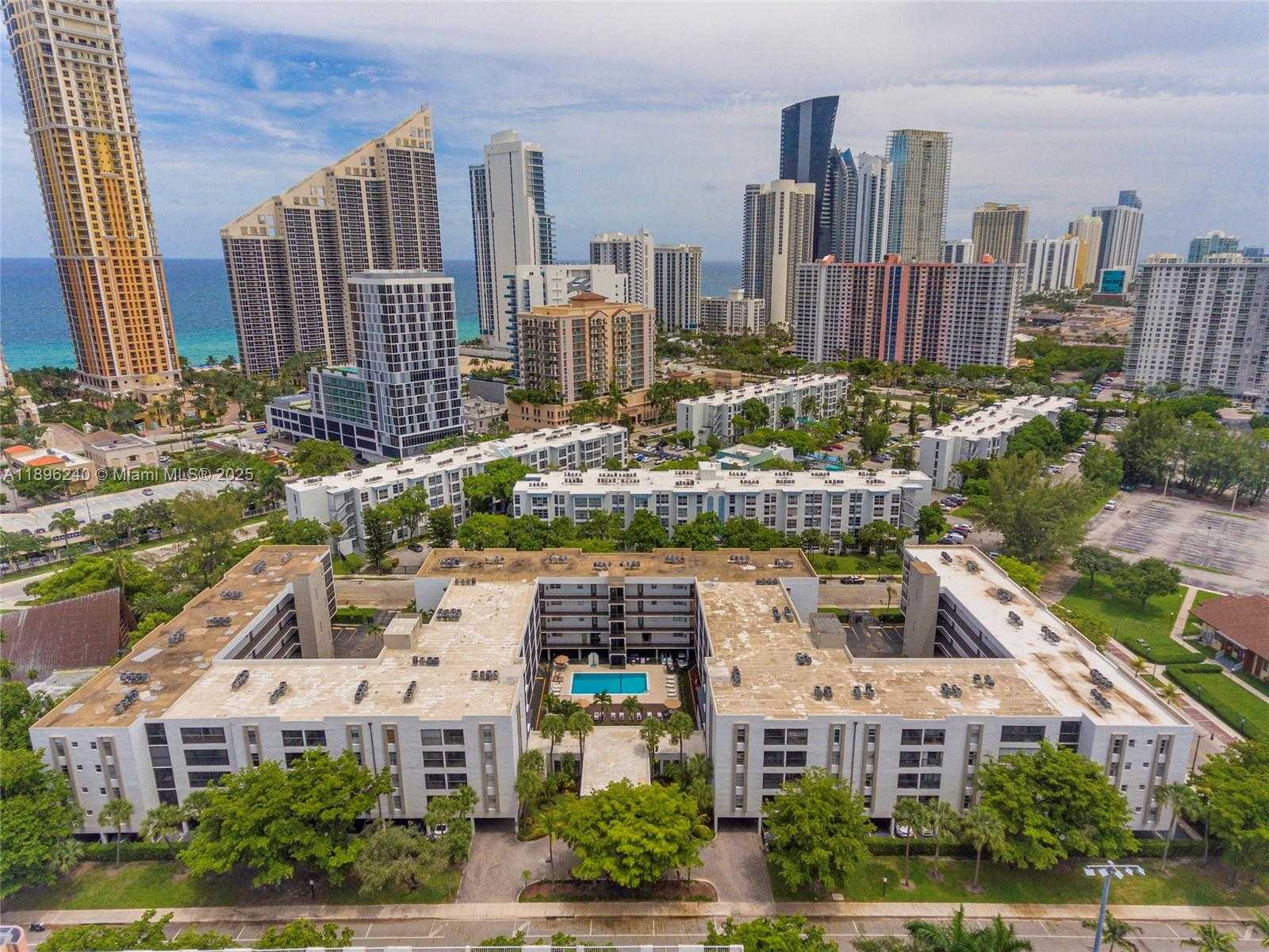 Small Image of 201 178TH DR #426, Sunny Isles Beach Number 27