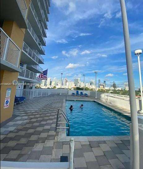 Small Image of 900 SOUTH WEST 8TH ST #904, Miami Number 23