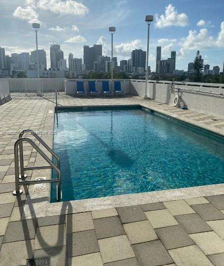 Small Image of 900 SOUTH WEST 8TH ST #904, Miami Number 24