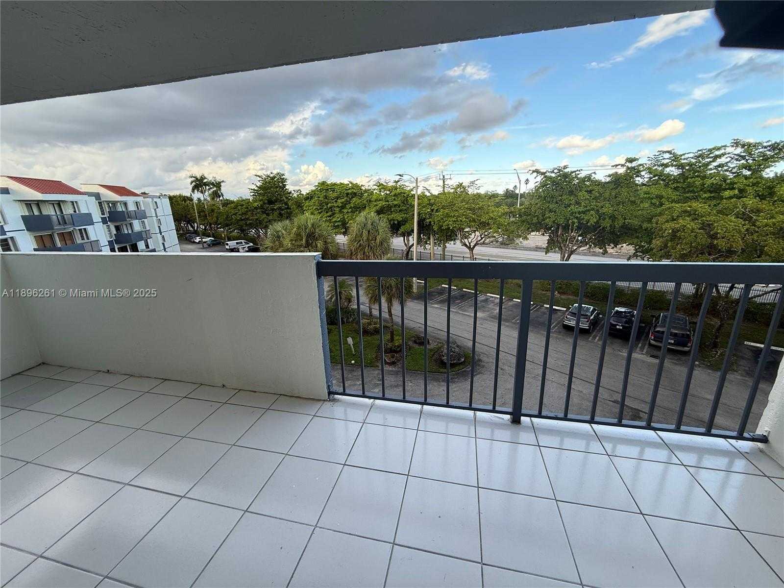 Small Image of 5900 SOUTH WEST 127TH AVE #3406, Miami Number 8