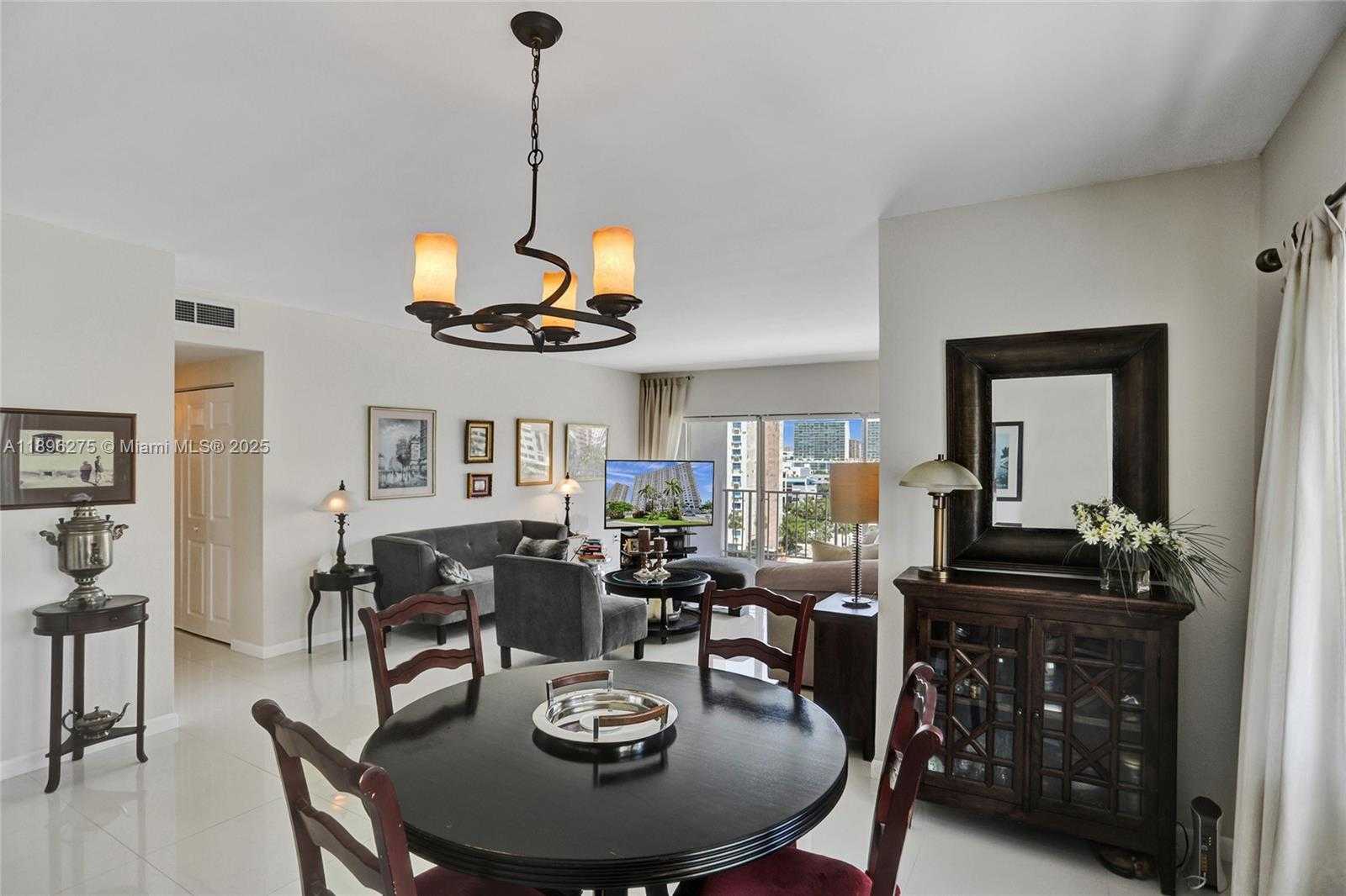 Small Image of 500 BAYVIEW DR #731, Sunny Isles Beach Number 13