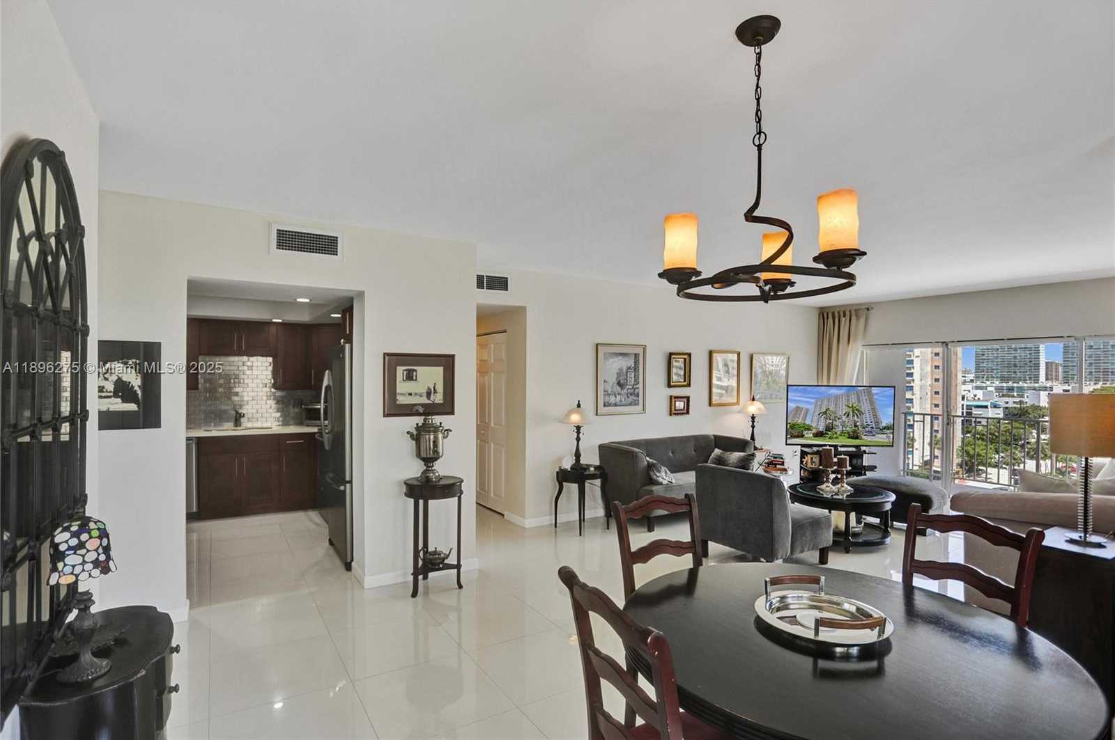 Small Image of 500 BAYVIEW DR #731, Sunny Isles Beach Number 16